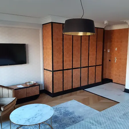 Kr47 Kossak * Krakov